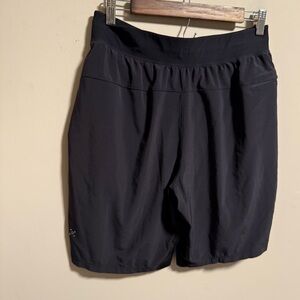 Lululemon T.H.E. Short *9" Updated Black- Size Medium